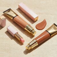 Estée Lauder FONDOTINTA Futurist Hydra Rescue Moisturizing Makeup SPF45